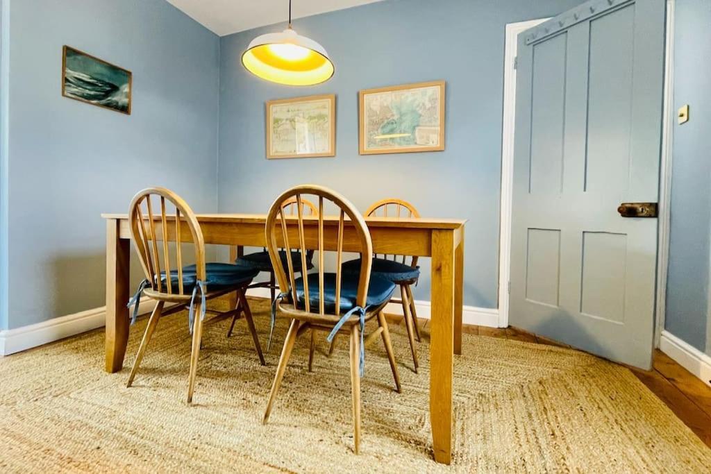 Northdene Cottage - Cosy Old Fisherman'S Cottage Two Mins From Sea - Free Parking - Wood Burning Stove - Roll Top Bath - Dog Friendly Deal Bagian luar foto