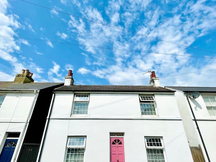 Northdene Cottage - Cosy Old Fisherman'S Cottage Two Mins From Sea - Free Parking - Wood Burning Stove - Roll Top Bath - Dog Friendly Deal Bagian luar foto