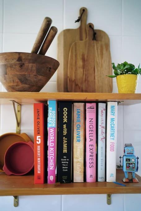 Northdene Cottage - Cosy Old Fisherman'S Cottage Two Mins From Sea - Free Parking - Wood Burning Stove - Roll Top Bath - Dog Friendly Deal Bagian luar foto